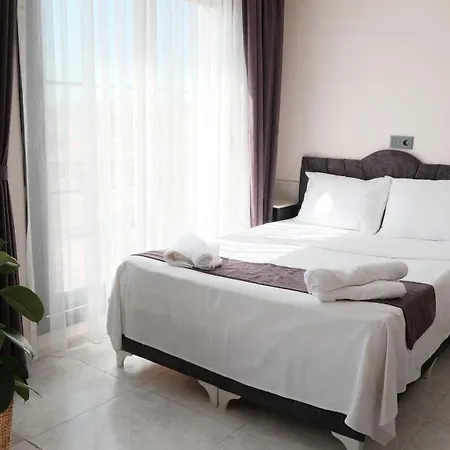 Hotel Marina Lora Sigacik